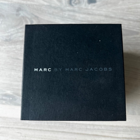 Marc by Marc Jacobs Henry Skeleton Dial Black Plastic Ladies Watch Timepiece - Picture 10 of 10